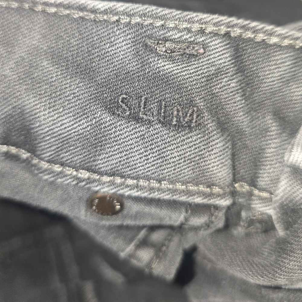 American Eagle Outfitters Slim Jeans - Picture 5 of 5
